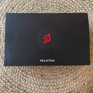 NIB/ Women's Size 38 (US 7) Peloton Spin Shoes